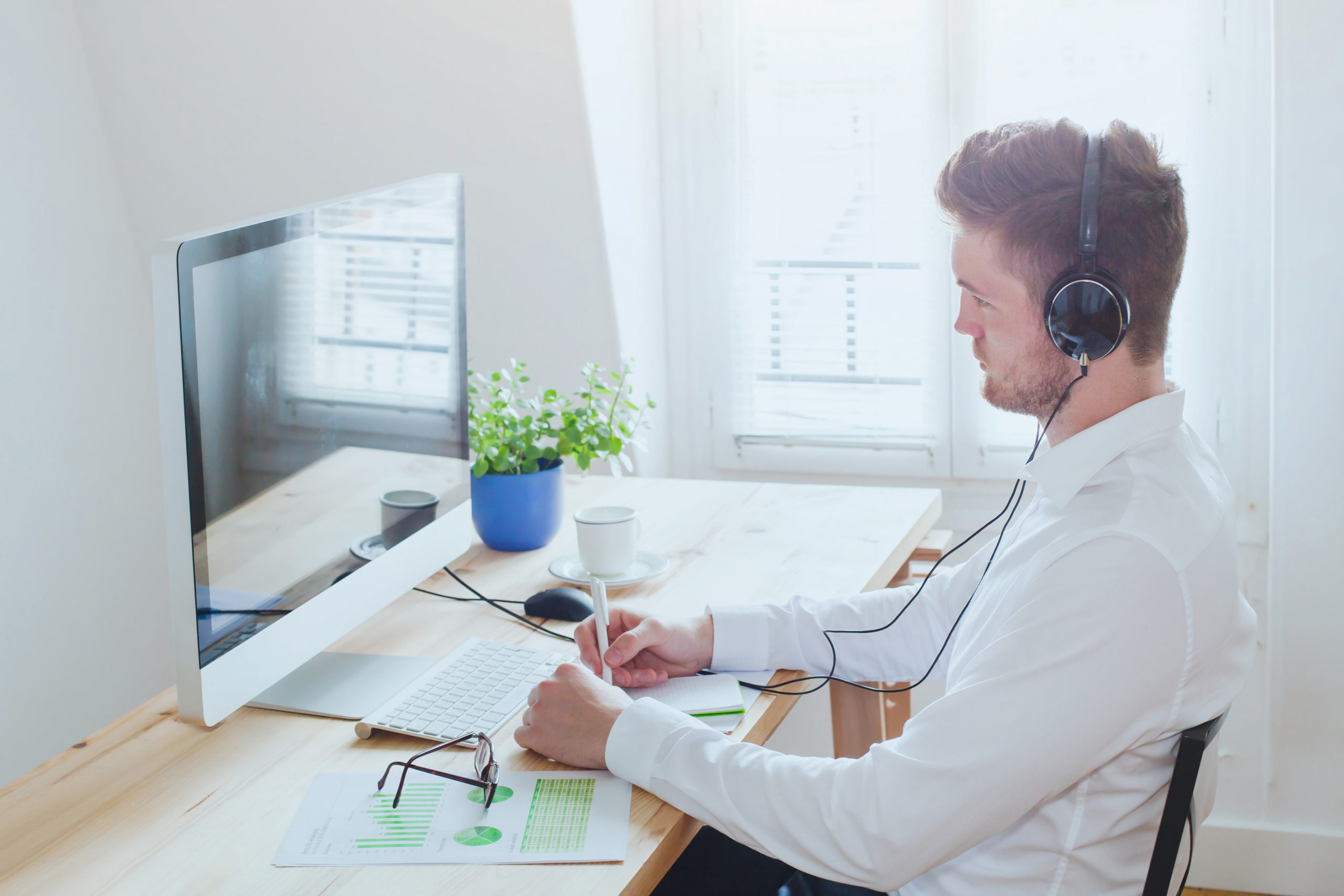 Read more about the article Navigate Zoom Meetings Like a Pro